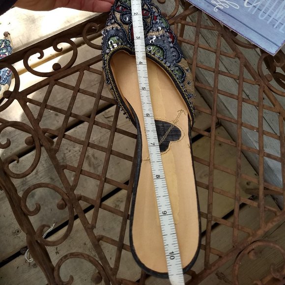 vintage 90s tan navy sequin aladdin curl mules EUC 🎈HOST PICK🎈 - Picture 10 of 11